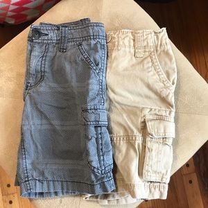 Bundle of 2 Boys shorts size 4